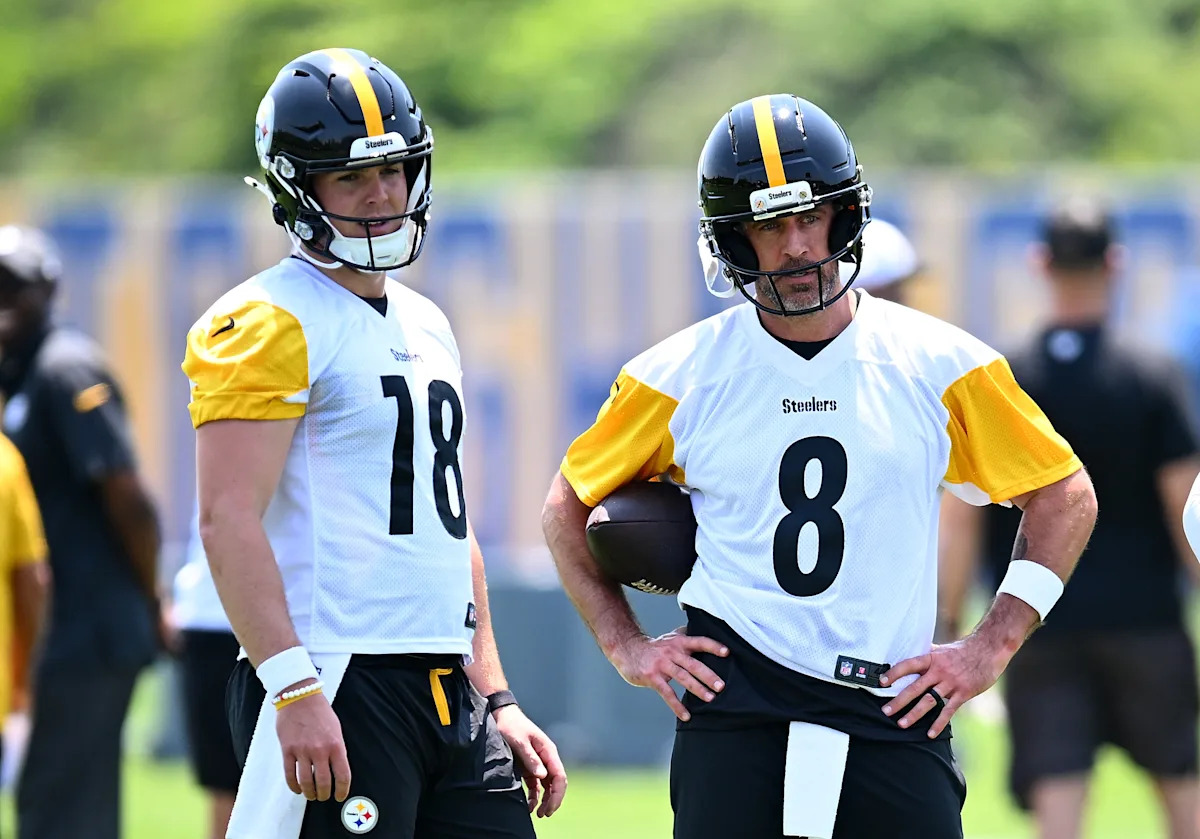 Steelers open minicamp without Aaron Rodgers, decision not expected before draft takes center stage