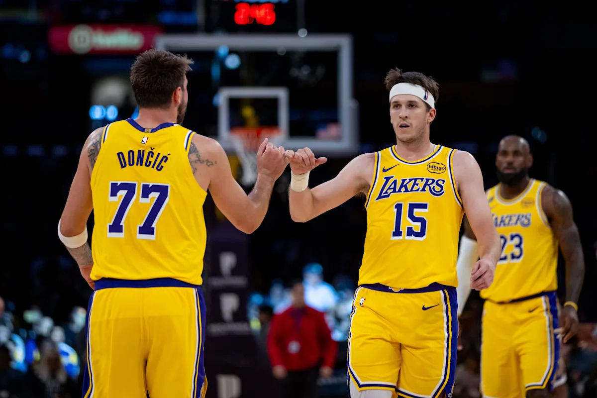 Luka Dončić's hamstring to be evaluated before playoffs; Austin Reaves update