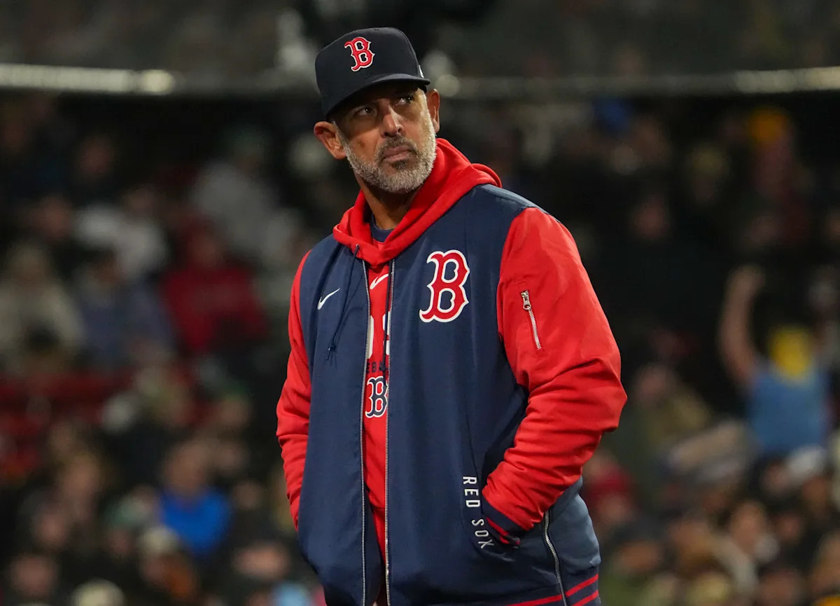 Red Sox fire manager Alex Cora and five coaches hits headlines