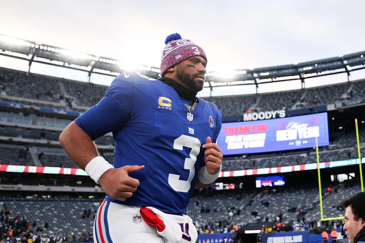 Russell Wilson is debating between signing with Jets or making jump to TV reported globally