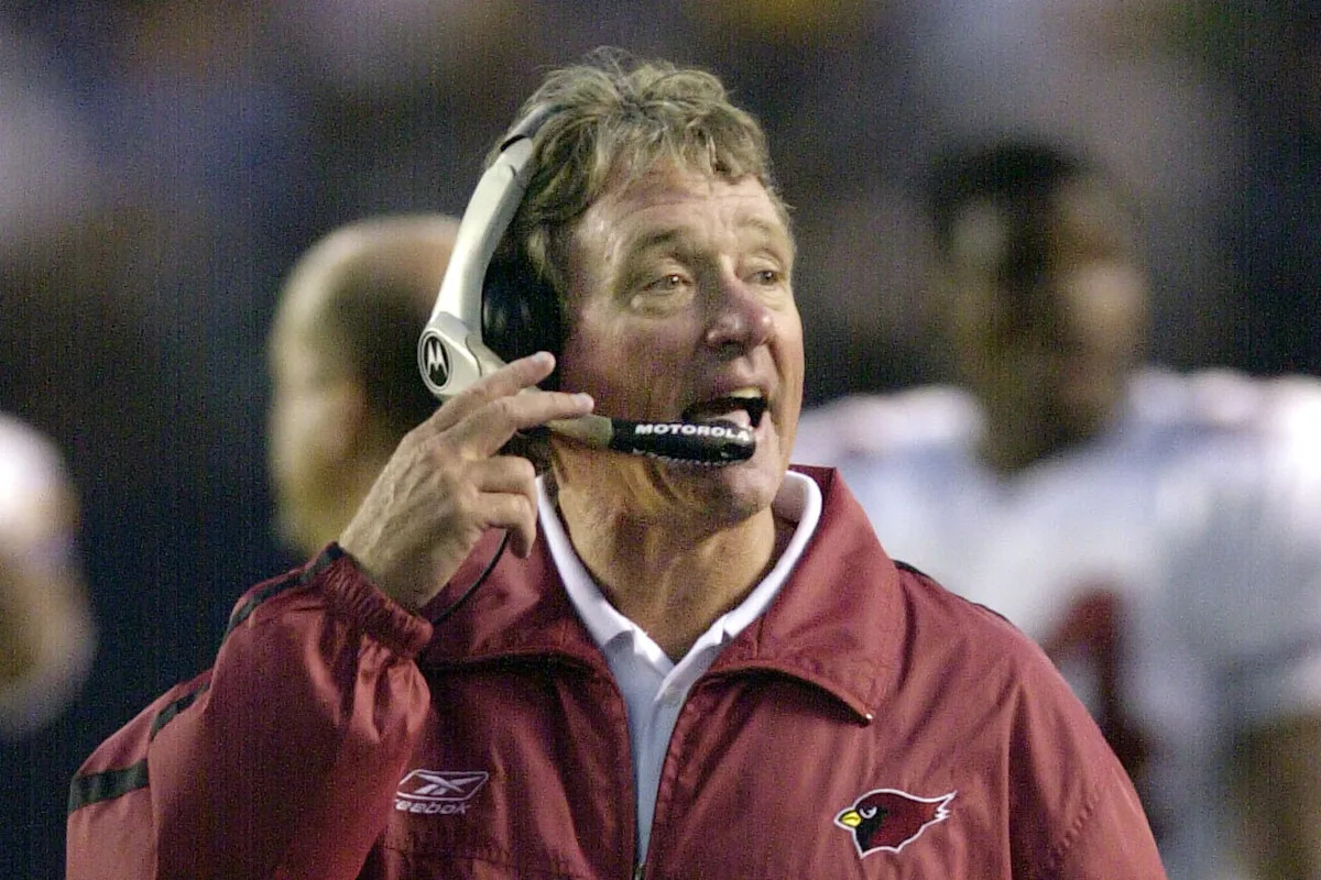Former Cardinals coach -- Titans assistant and broadcaster Dave McGinnis dies observed today