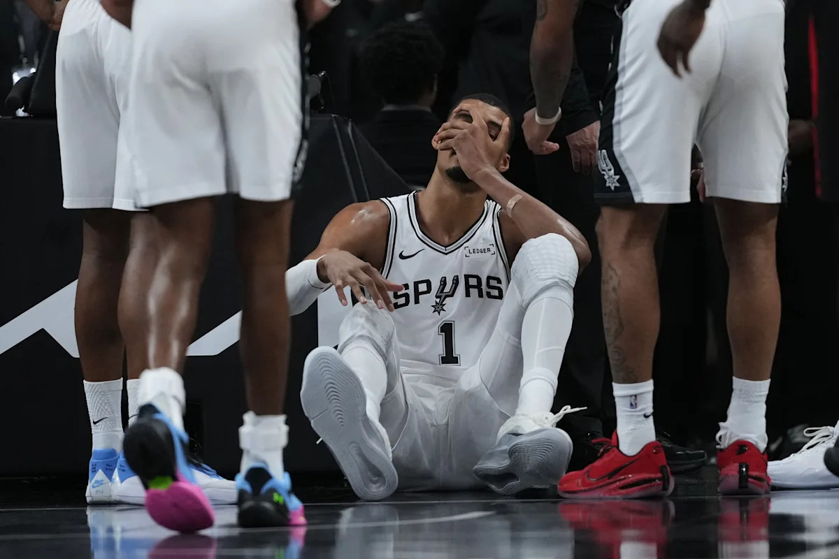 Victor Wembanyama leaves Spurs' Clash 2 loss to Blazers -- enters concussion protocol reported globally