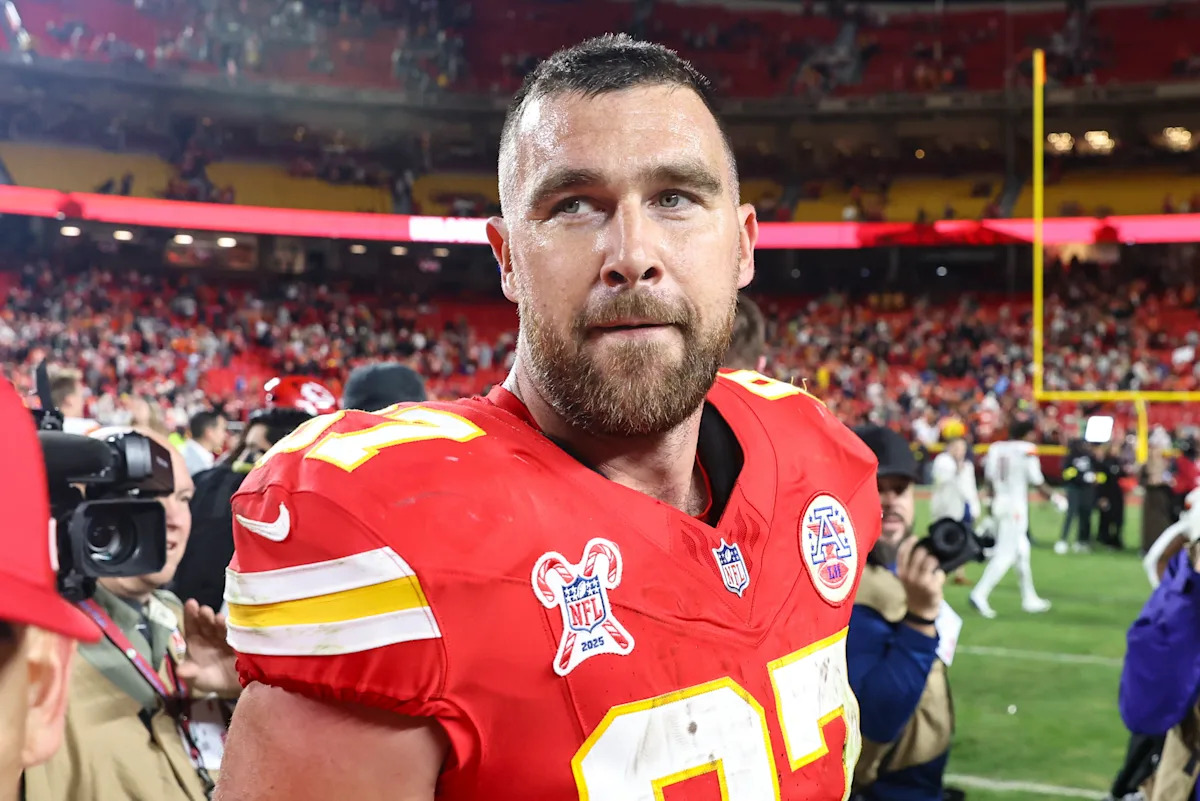 Travis Kelce told Chiefs GM after Week 18 'let's plan on me being here' for 2026 season takes center stage