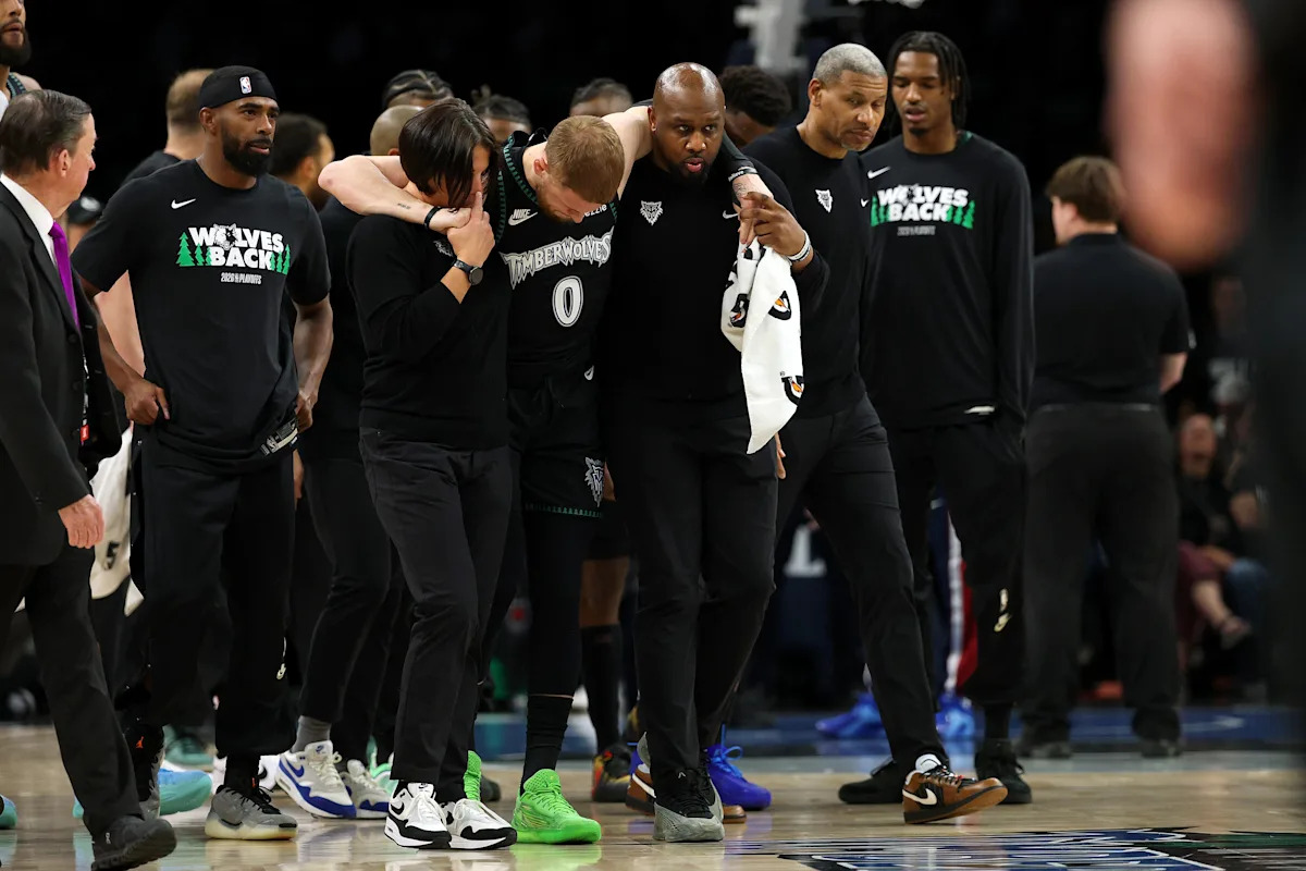 Donte DiVincenzo becomes 4th player with No. 0 jersey to tear Achilles in past year hits headlines