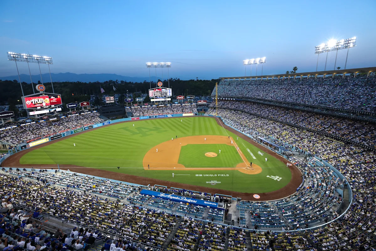 Dodgers fan gets $11.8M after LAPD blinded him during World Series celebration hits headlines