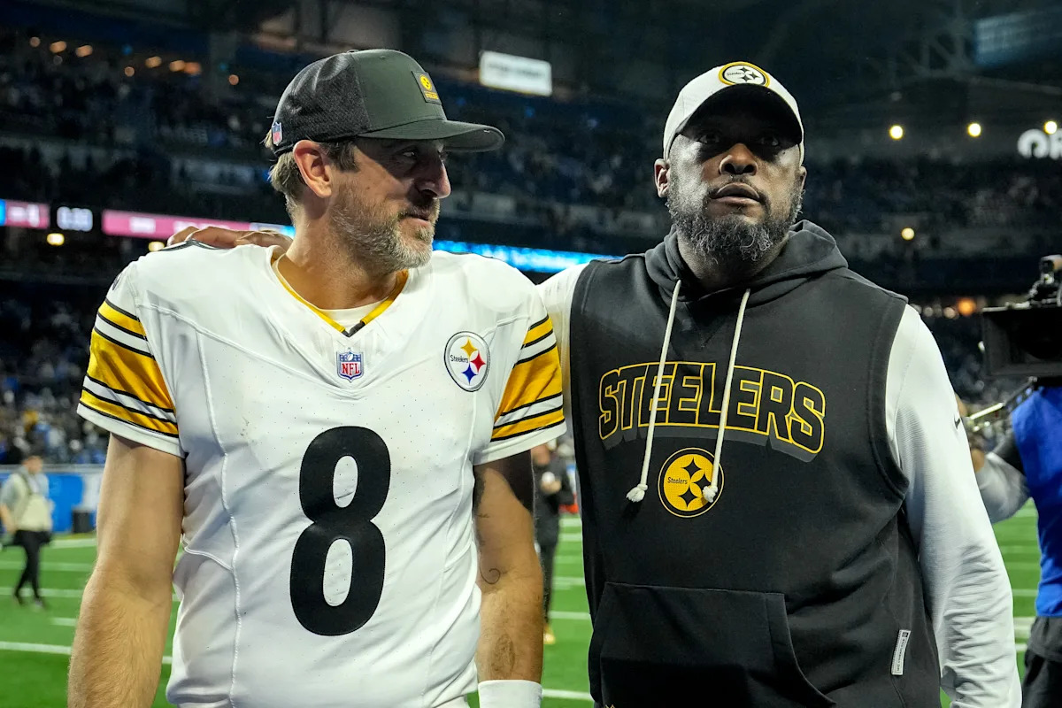 Mike Tomlin -- At this point with NBC -- predicts that Aaron Rodgers will return to Steelers takes center stage