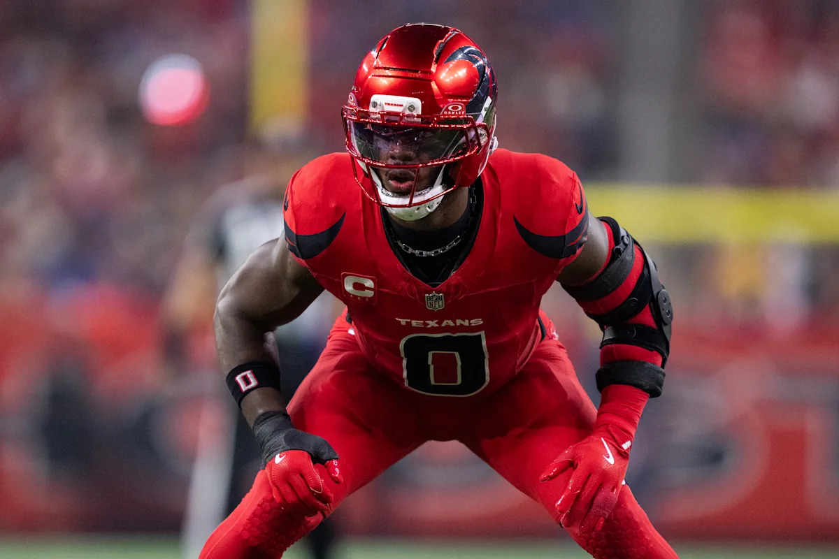 Texans -- Pro Bowl LB Azeez Al-Shaair reportedly agree on 3- year extension observed today