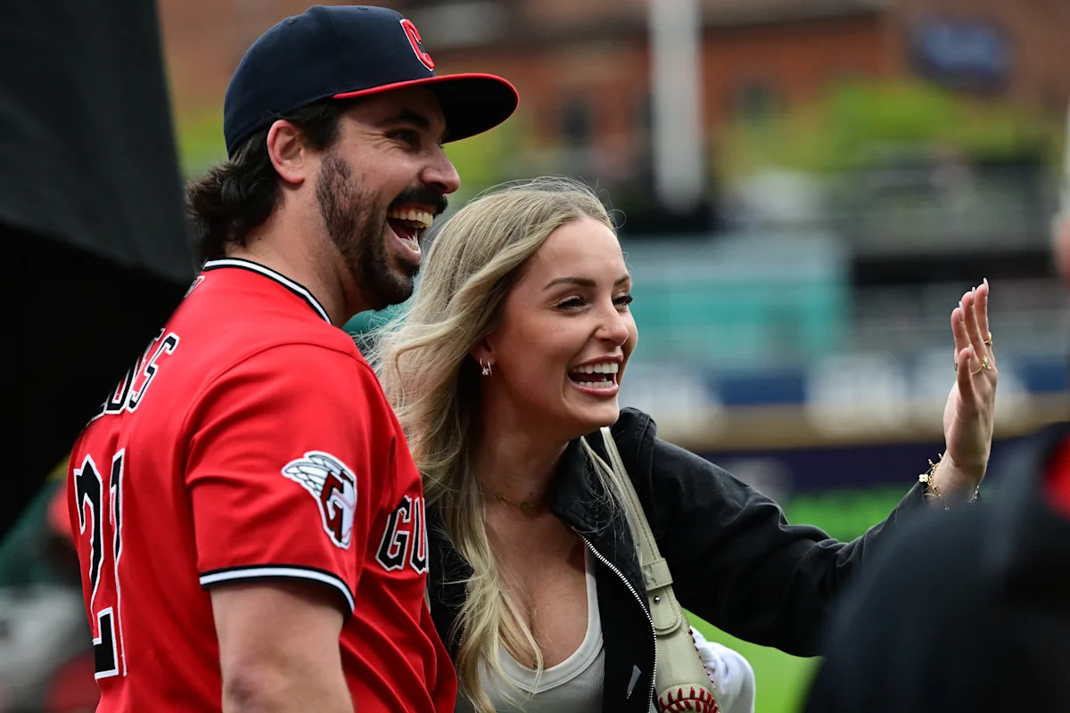 Guardians catcher Austin Hedges proposes to girlfriend after win reported globally
