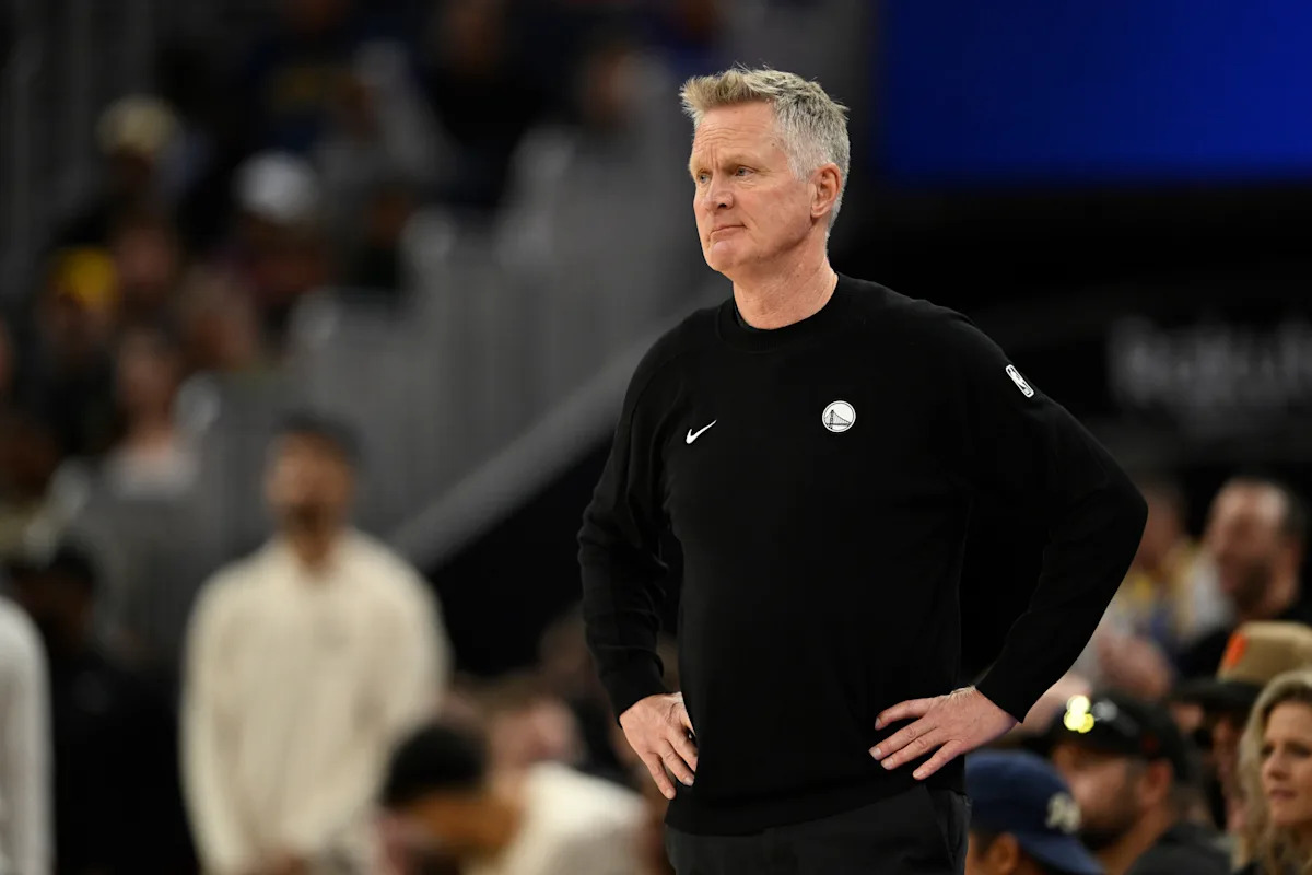 Steve Kerr reportedly meets with Warriors brass about his future; no decision yet creates buzz